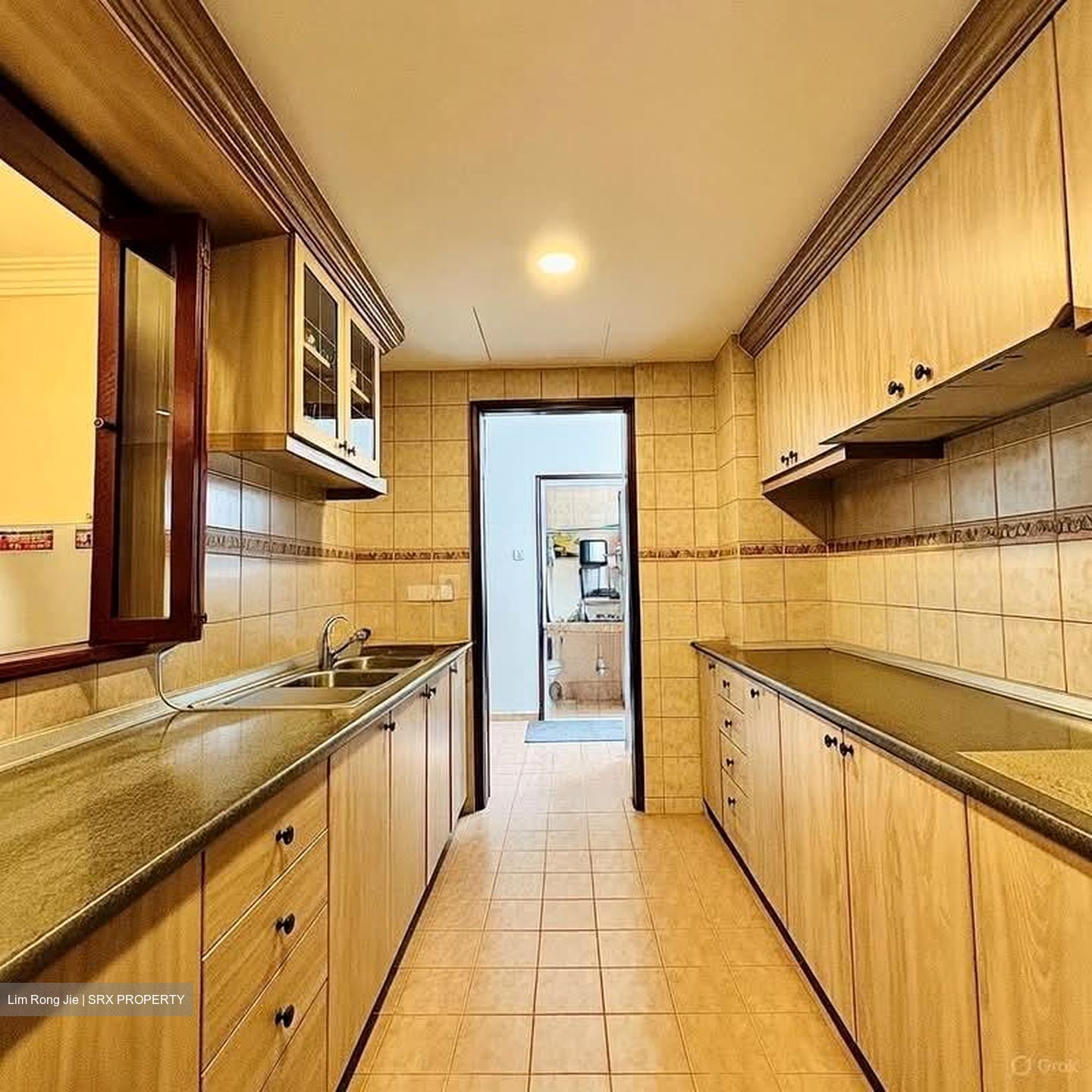 Stratford Court (D16), Condominium #553572861